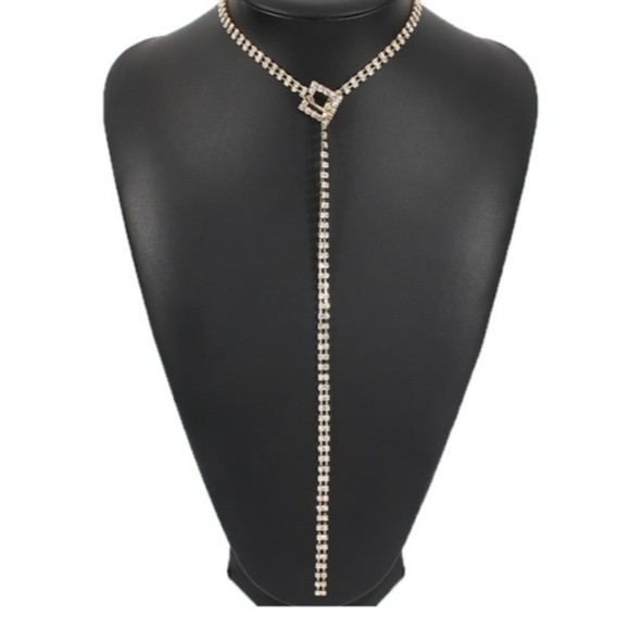 Goldi's Online Boutique! Jewelry - 💎💞Rhinestone Front Toggle Necklace!